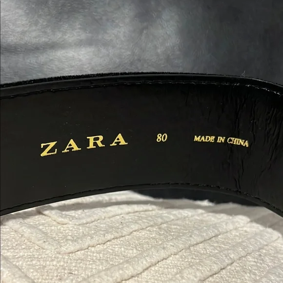Zara Black and Gold Ornate Buckle Belt - Picture 4 of 7